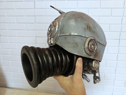 SM33 Painted & Weathered Bust