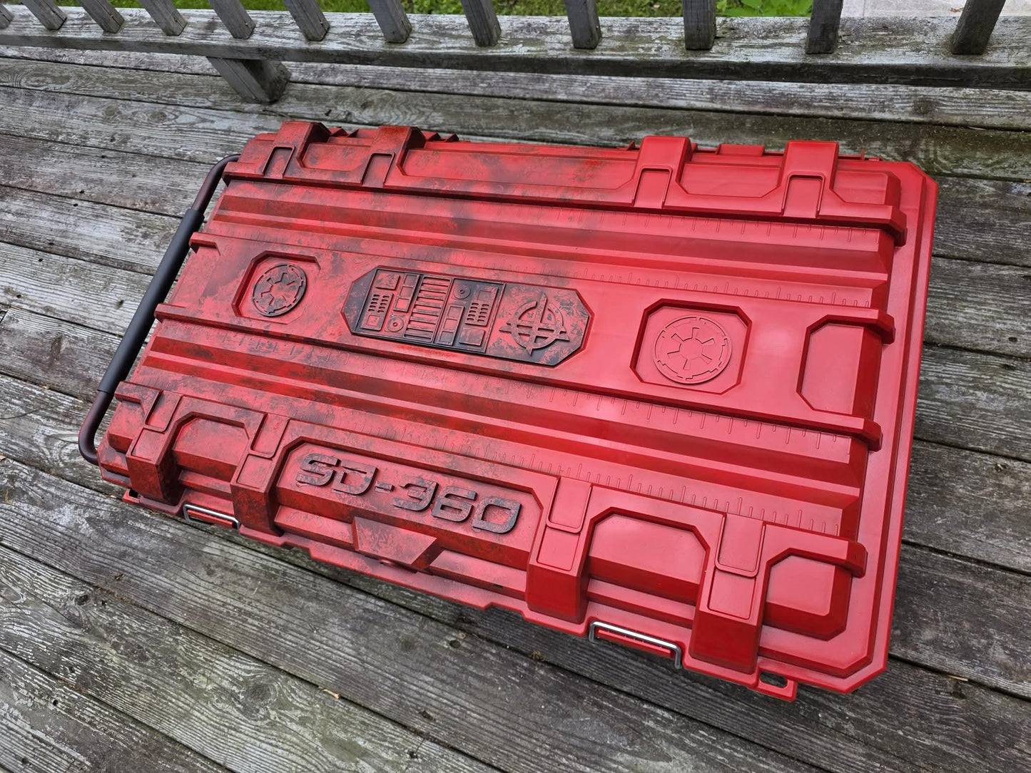 Custom Husky Bin Center Plate